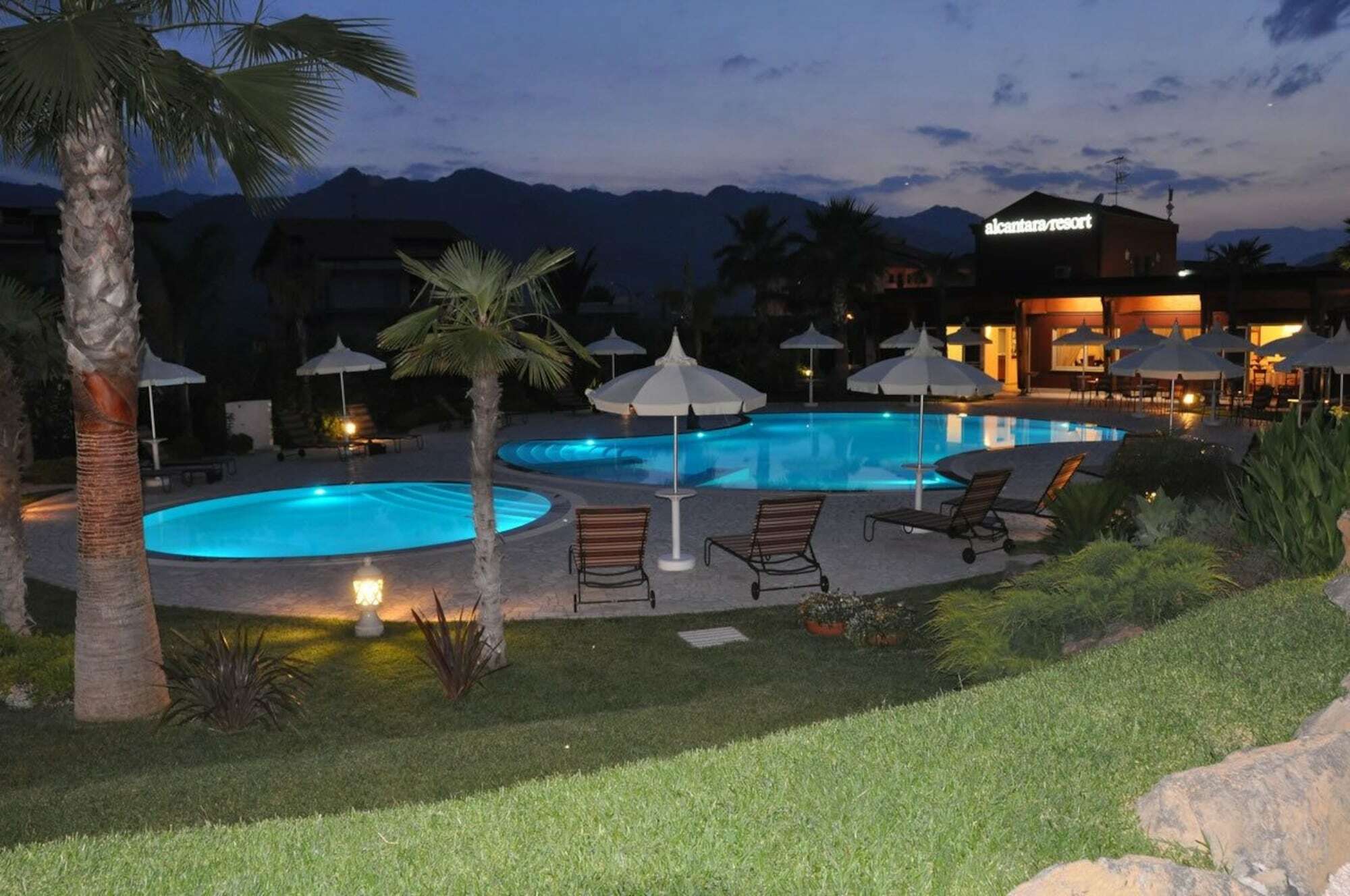 Alcantara Resort Di Charme Adults Only Gaggi Exterior foto